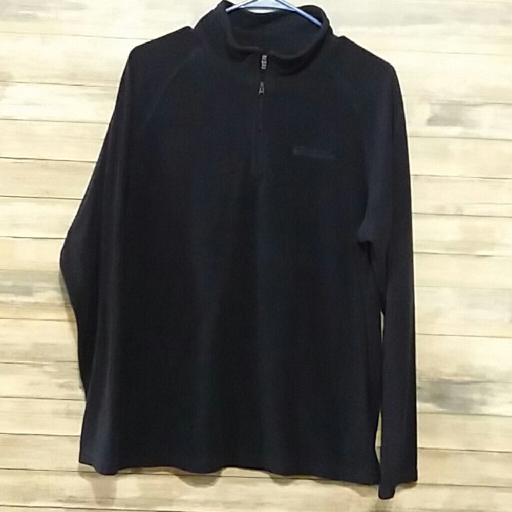 Men's fleece shirt
